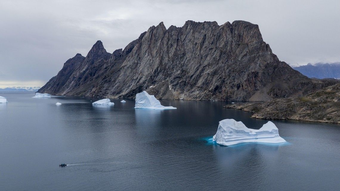 7ca7213ffcd6793f742917f2d29cfcf27e2ed17c